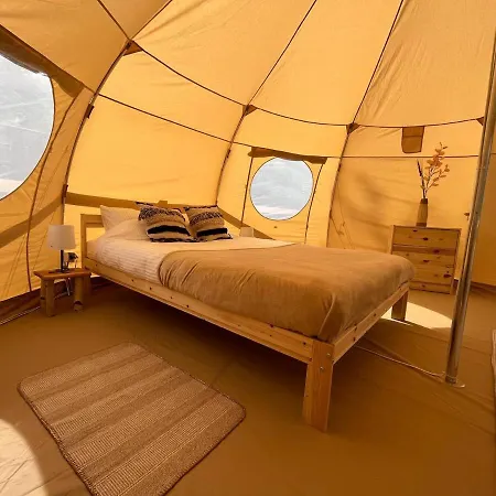 Flore's Garden Glamping Bran (Brasov)