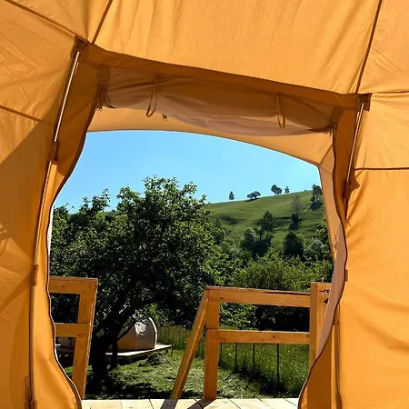 Flore's Garden Glamping Bran (Brasov)